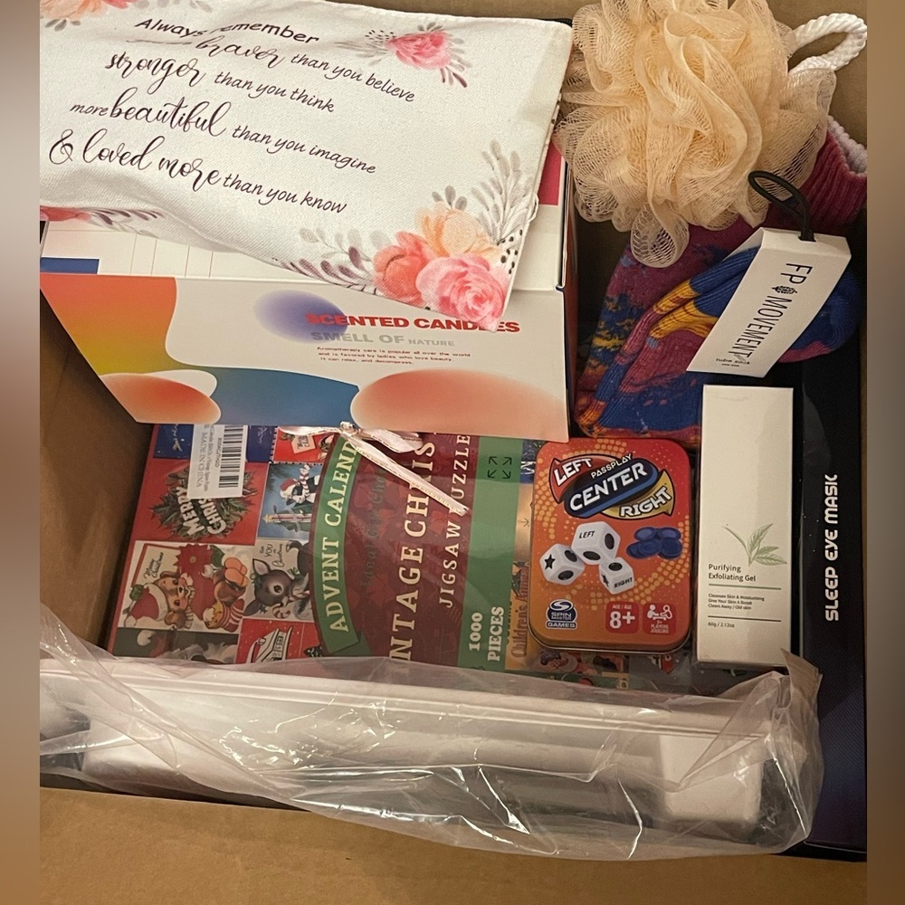 LARGE Amazon MYSTERY box, Brand New Items Only 📦 NO JUNK, 5 ⭐️​ Electronic gift​ - Picture 4 of 16
